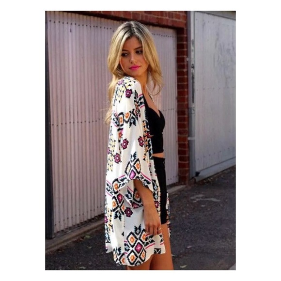 NWT Winged Kimono Duster Shawl Boho Vintage OS - Picture 1 of 7